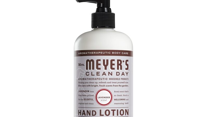 MRS. MEYER’S CLEAN DAY Hand Lotion for Dry Hands, Non-Greasy Moisturizer Made with Essential Oils, Lavender, 12 oz