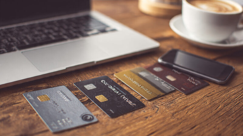 Top 10 Best Credit Cards with Cashback and Rewards in the USA 2025